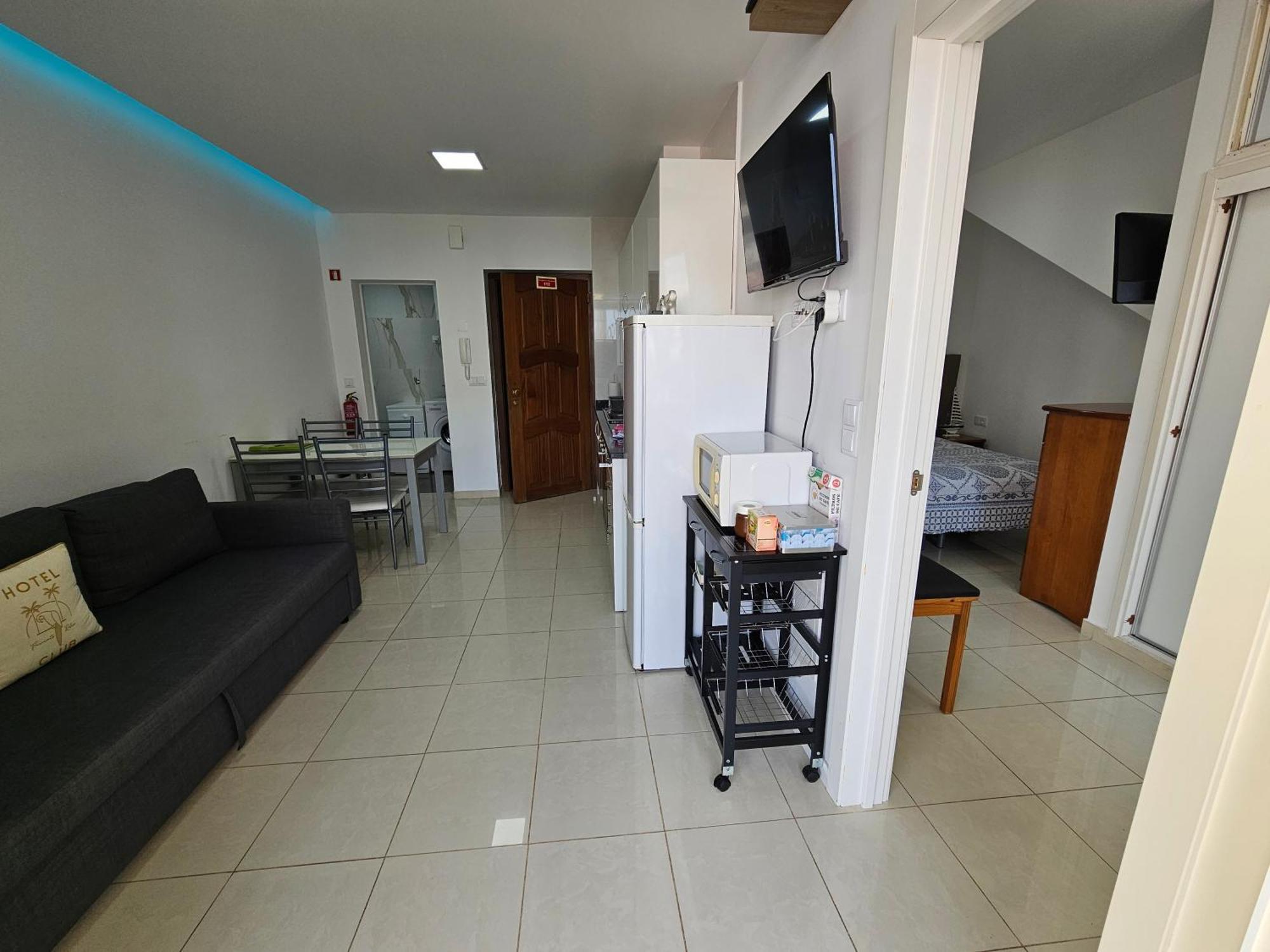 Apartamentos Navio Azul Funchal  Bilik gambar